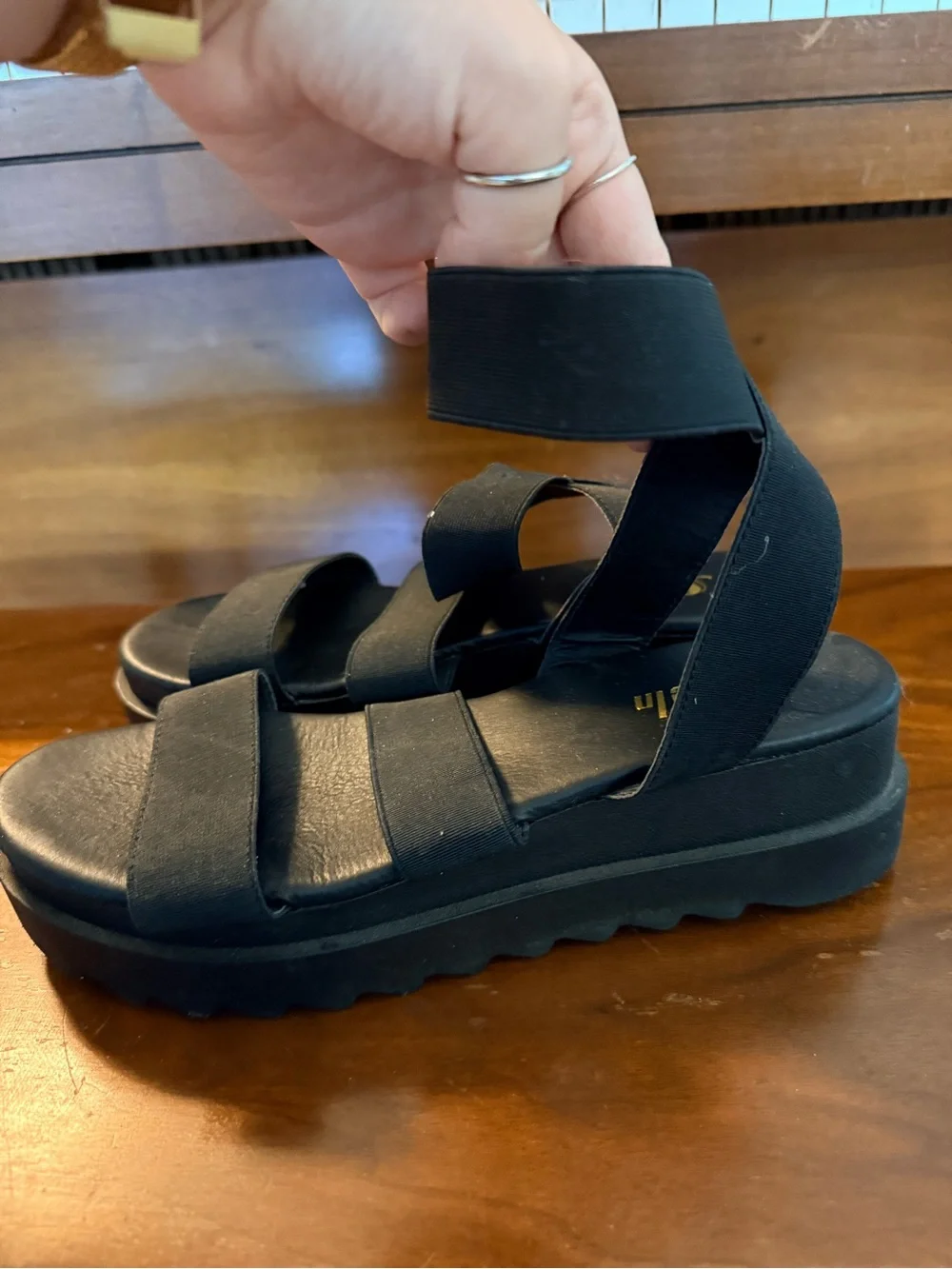 SHEIN Black Elastic-Strap Platform Sandals